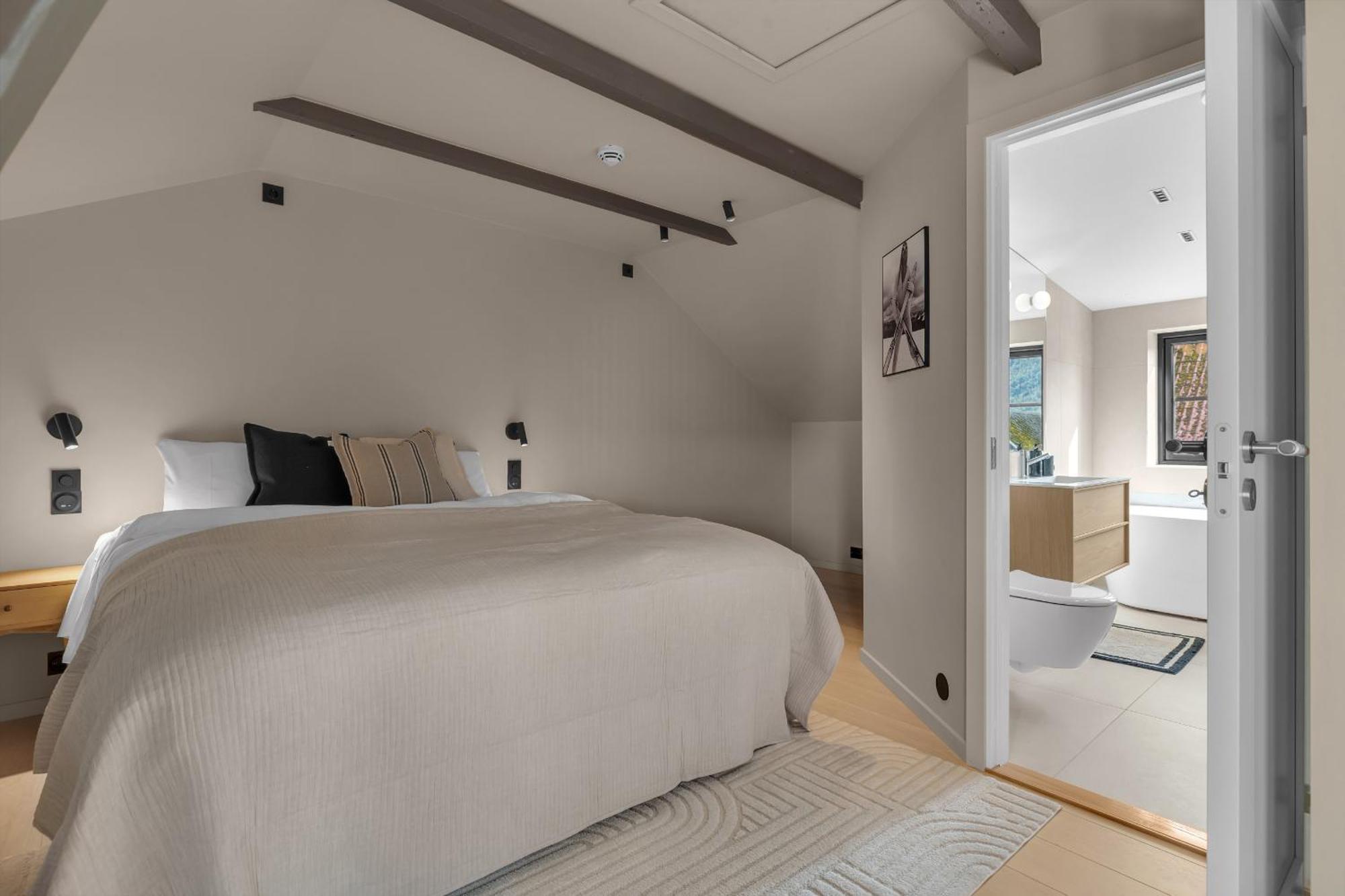 The Loft - Floor With 4 Bedrooms Apartment *