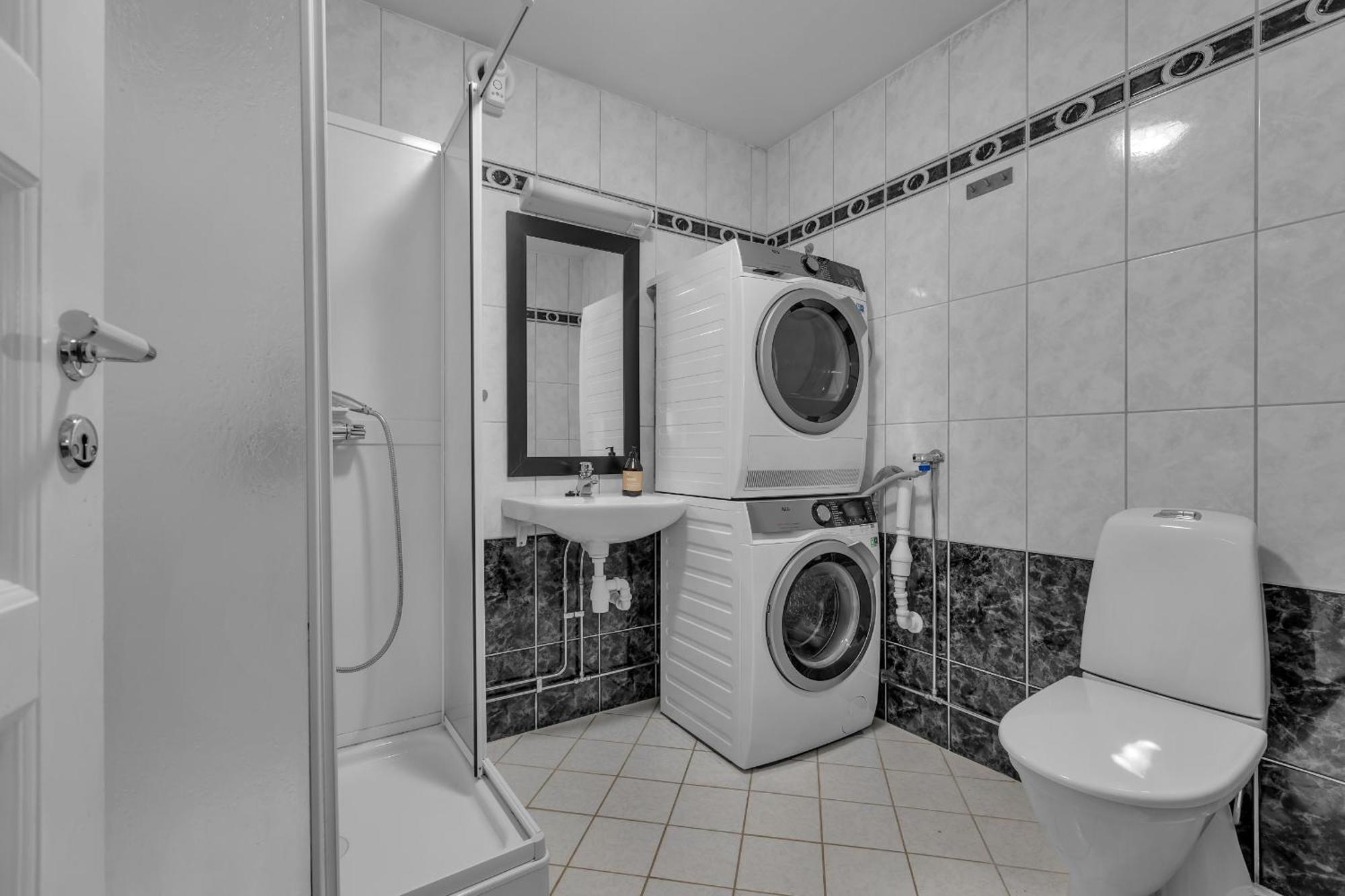 Stormly - Modern 1bed With Sofabed In Quiet Area Apartment