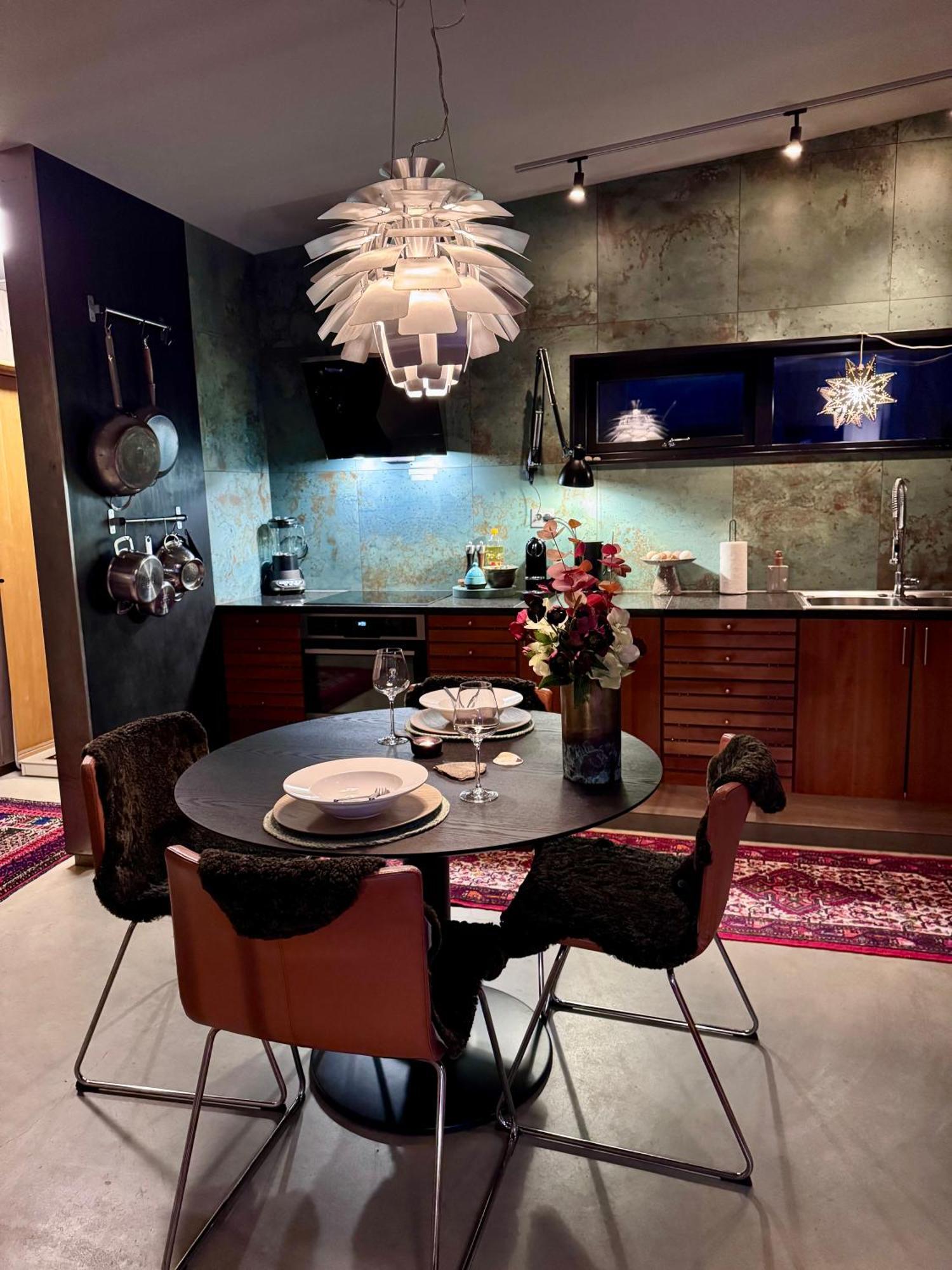 Hakoya Apartment