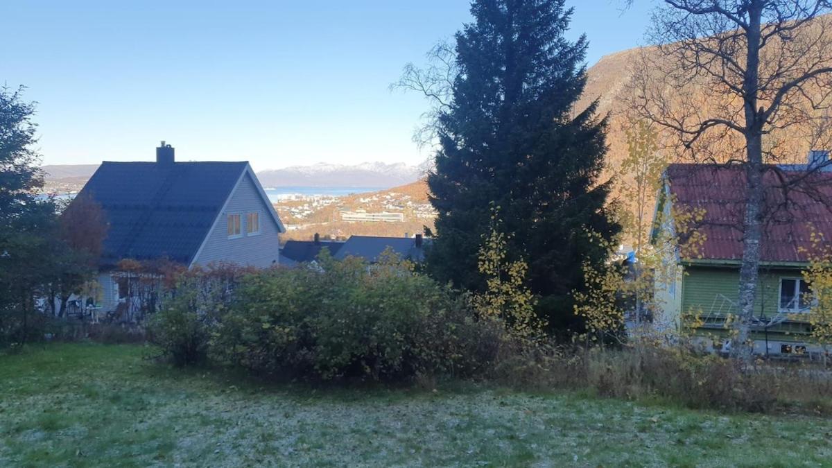 Cozy With Free Parking And Barbecue Area * Tromso