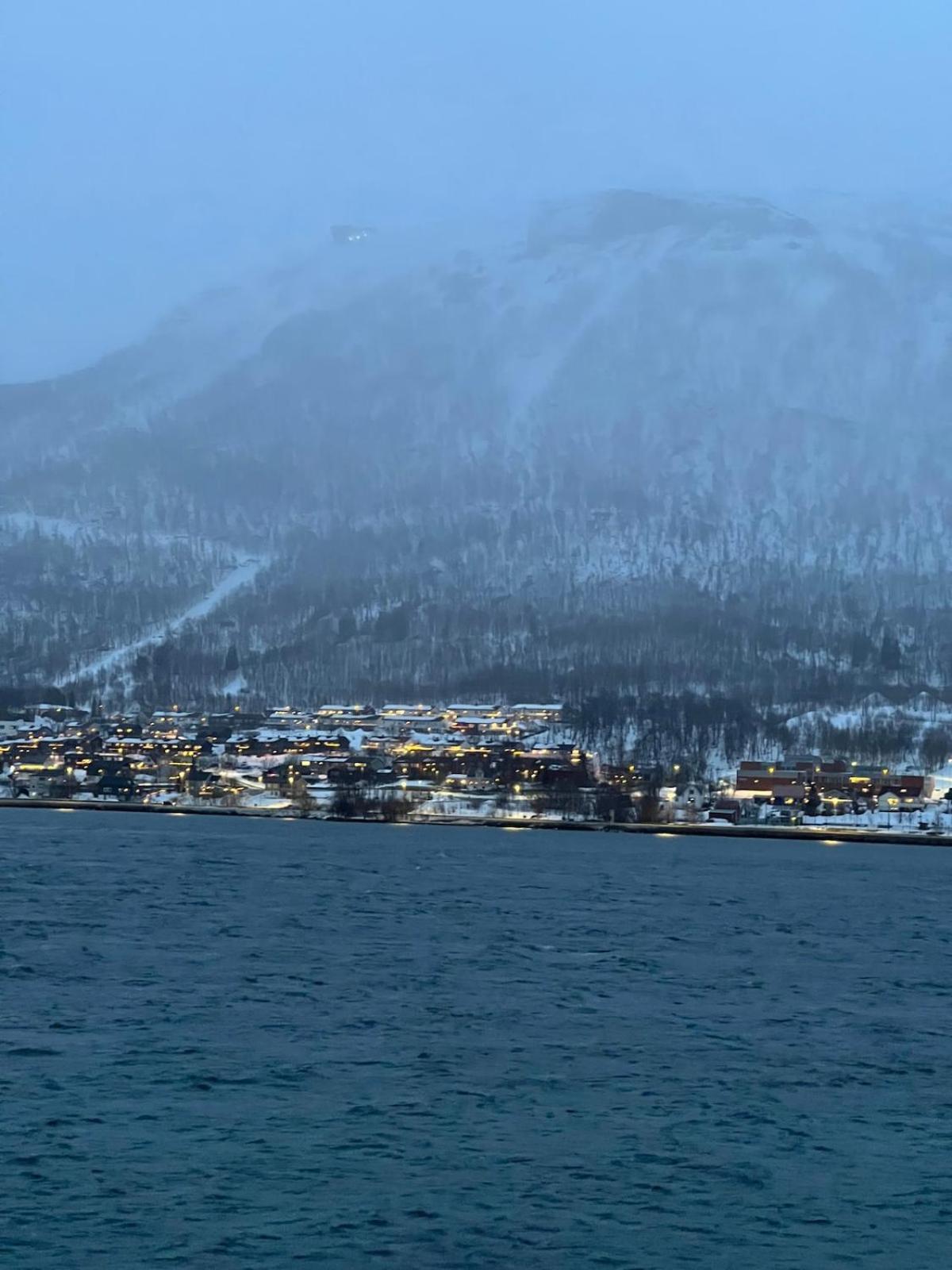 Aurora Star - New Apartment, Fantastic Sea View Apartment Tromso