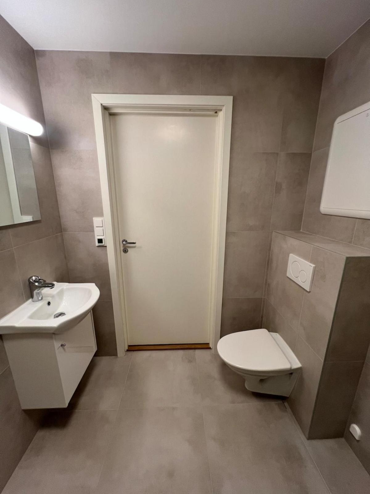1-room Of 20kvm For 1-2 People Apartment Tromso