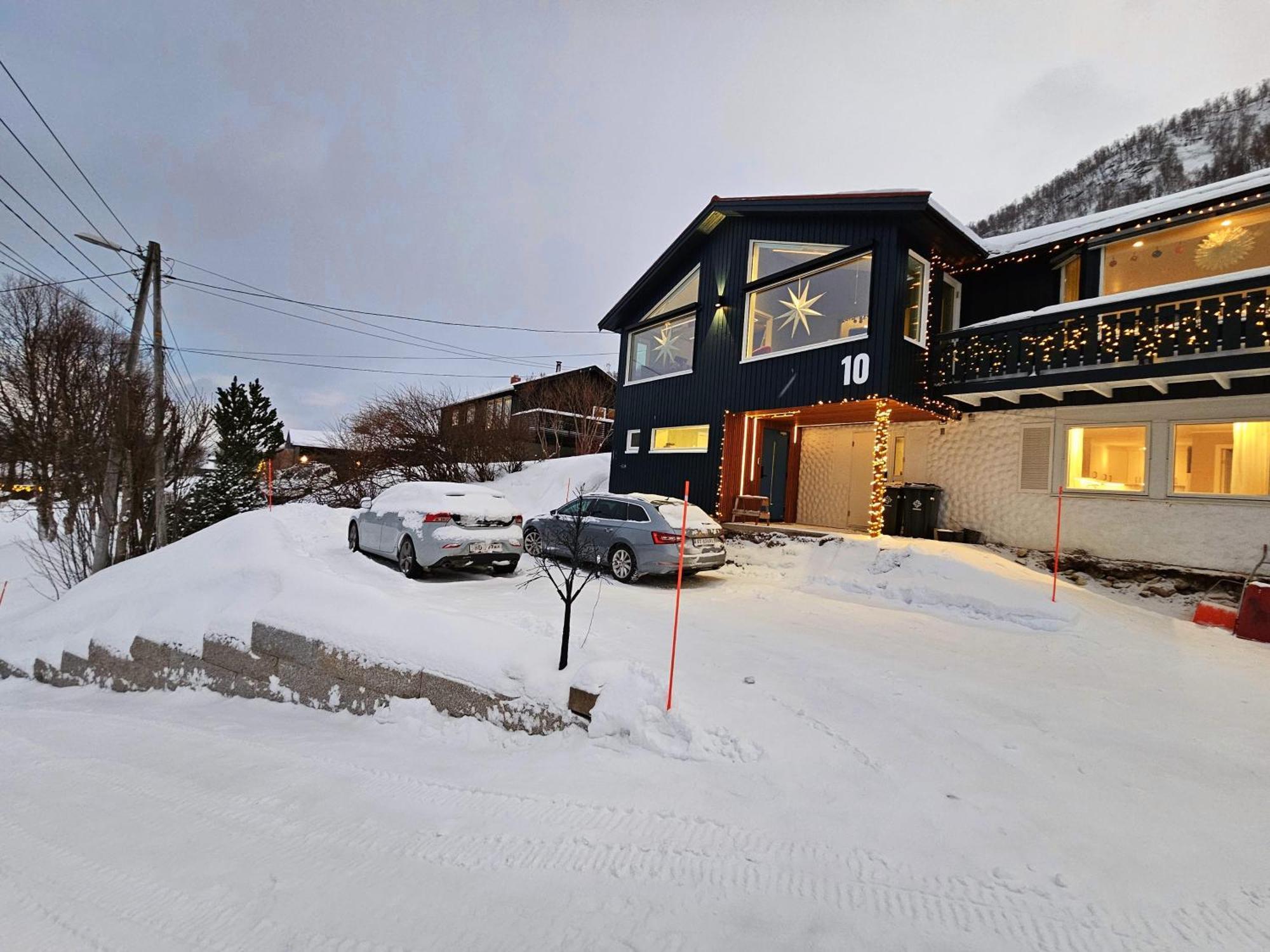 Apartment Cozy Close To The And The Mountains
