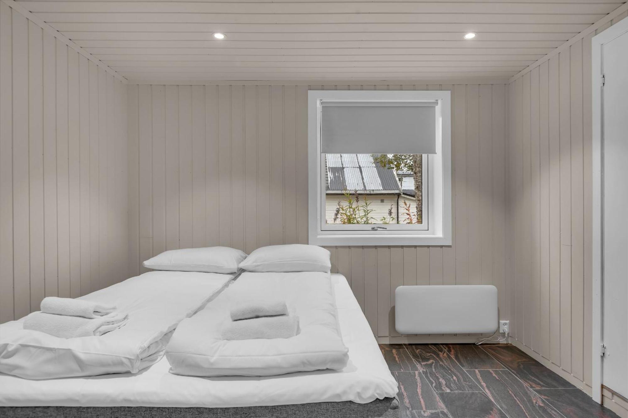 Stort Hus Med Mange Soverom Sentralt I Tromso