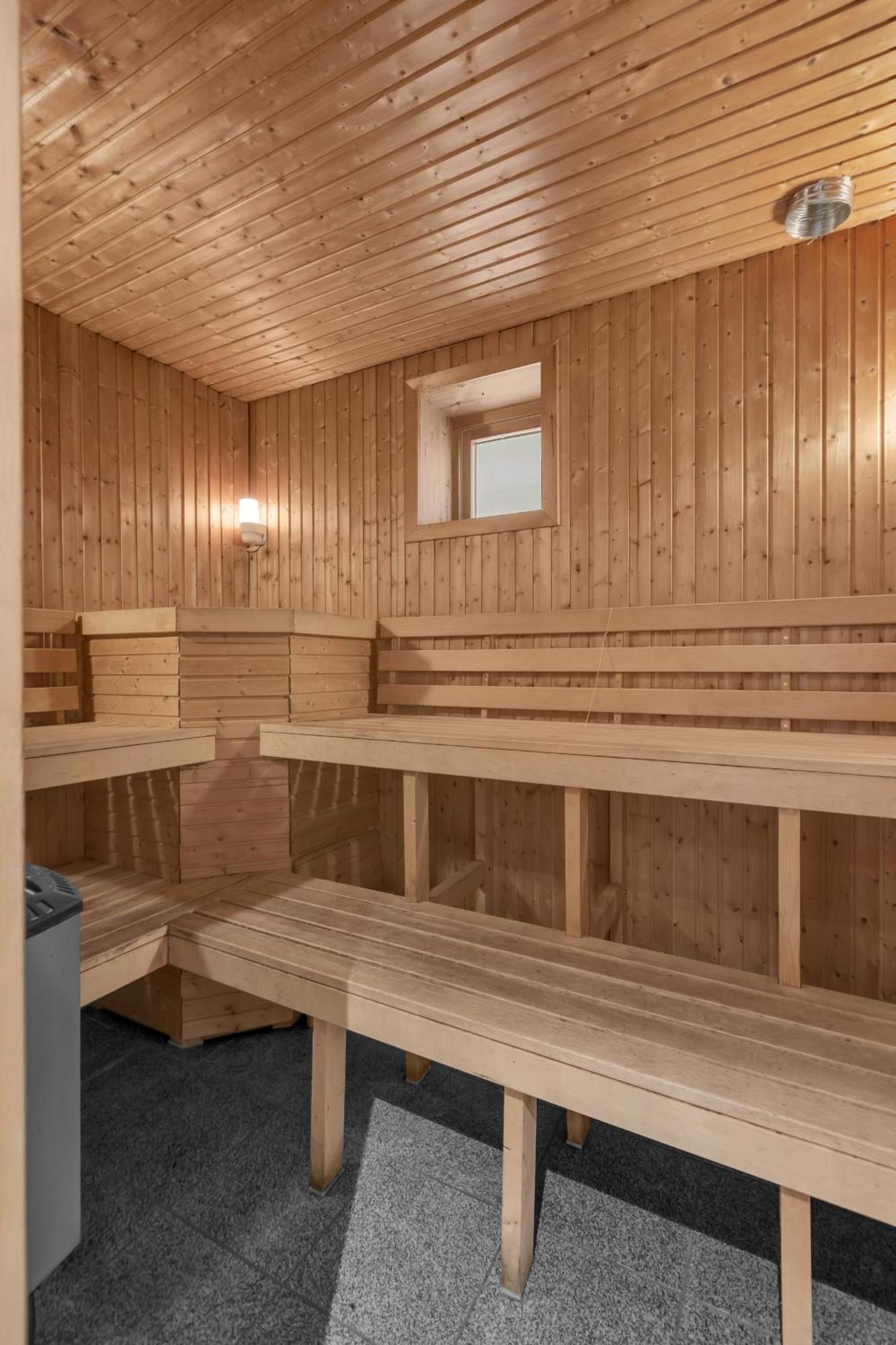 Stort Hus Med Mange Soverom Sentralt I Holiday home
