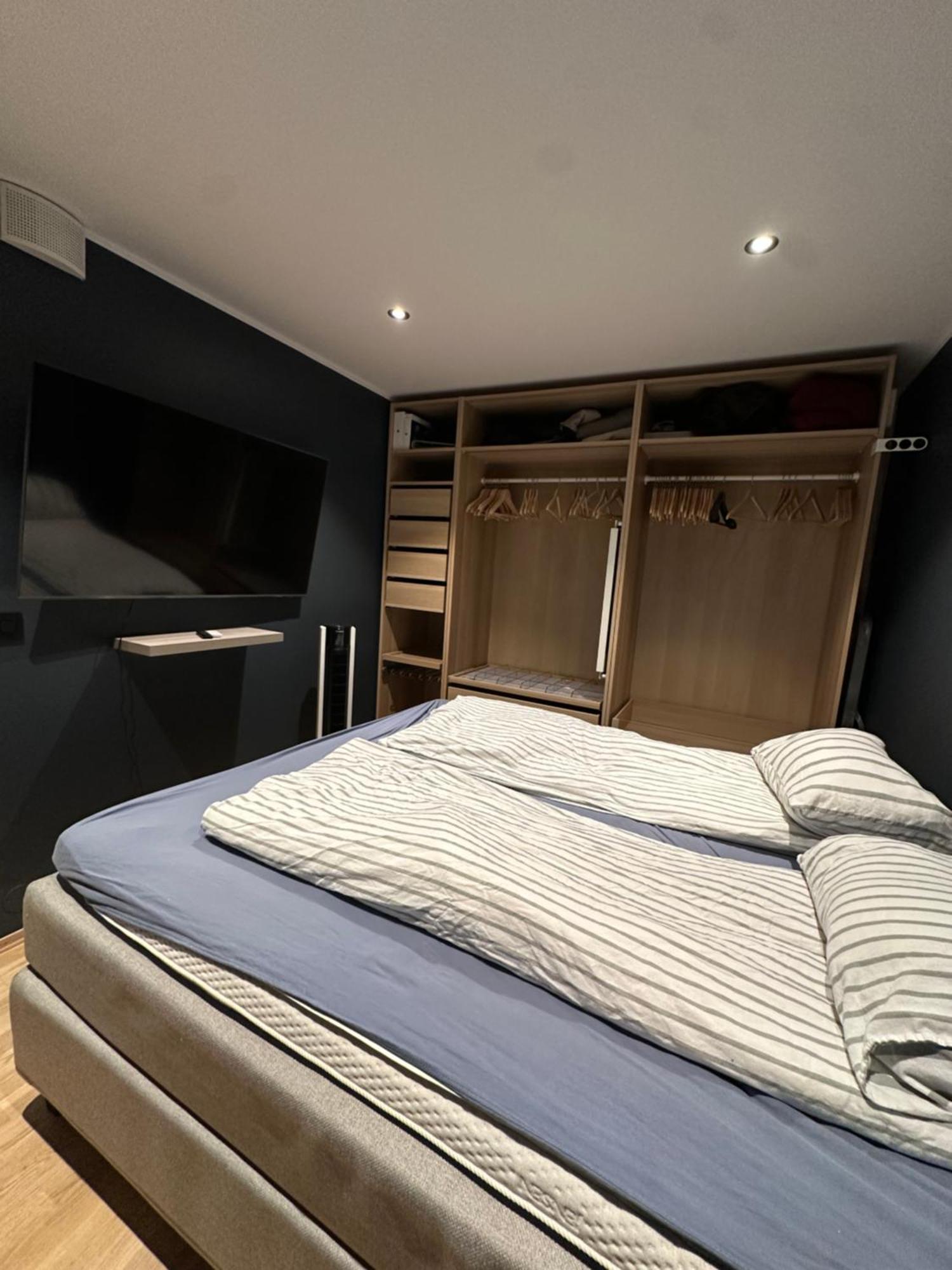 I Apartment