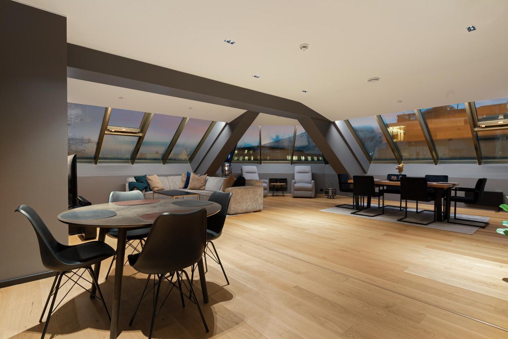 Arctic Homes - The Royal Palace Apartment