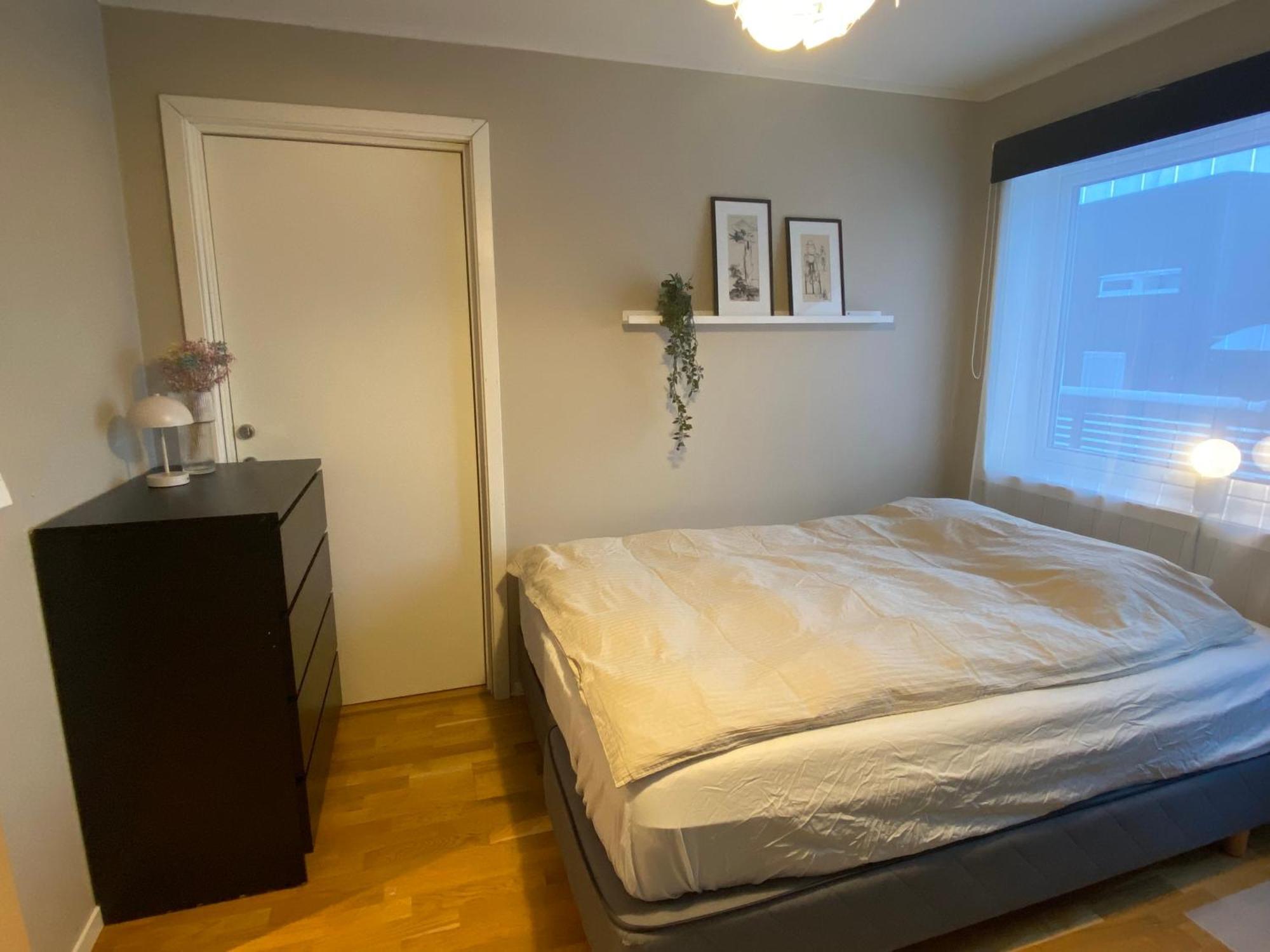 Moderne Hybel Naer Naturen - Gratis Parkering! Apartment