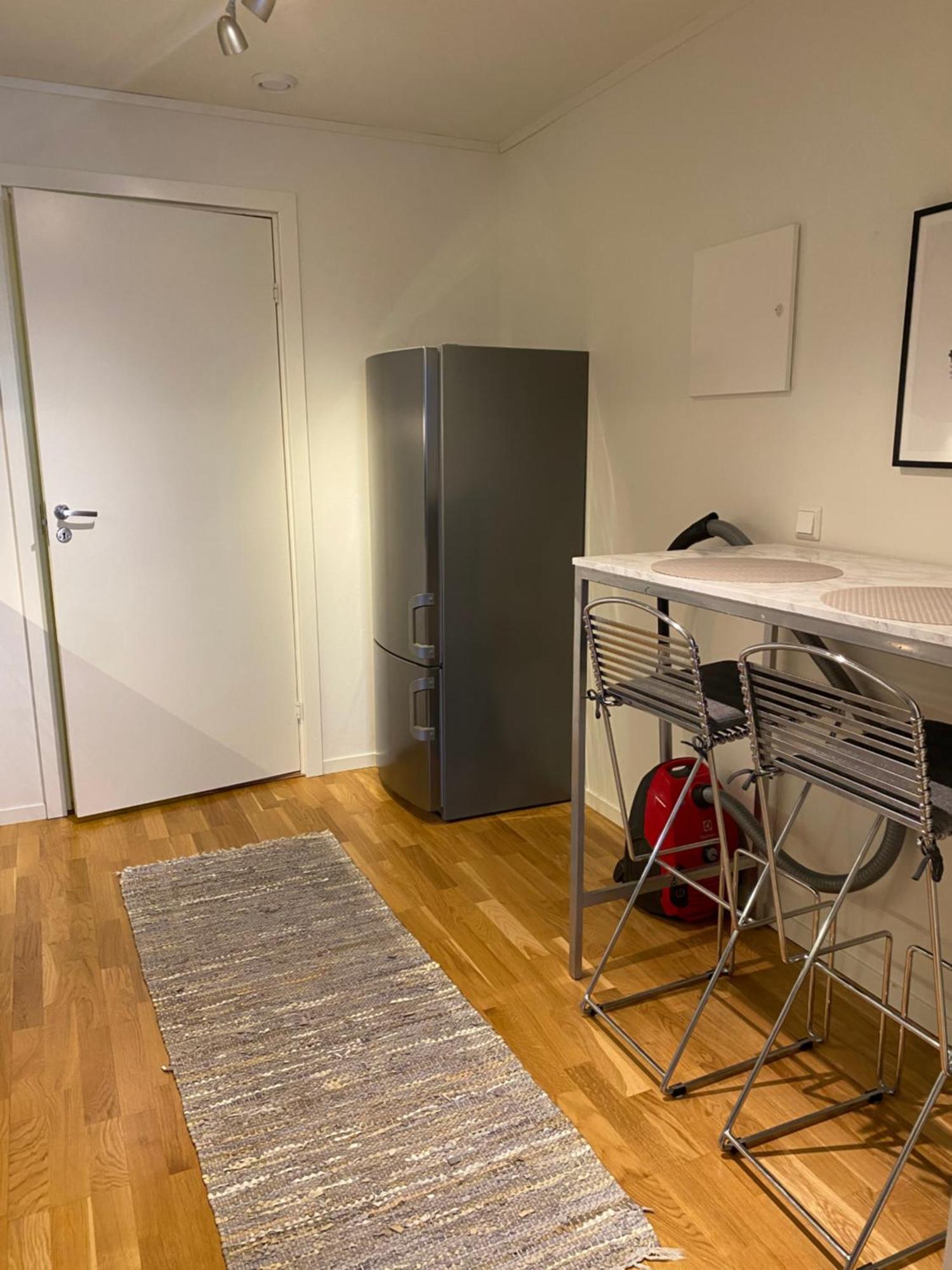 Apartment Moderne Hybel Naer Naturen - Gratis Parkering!