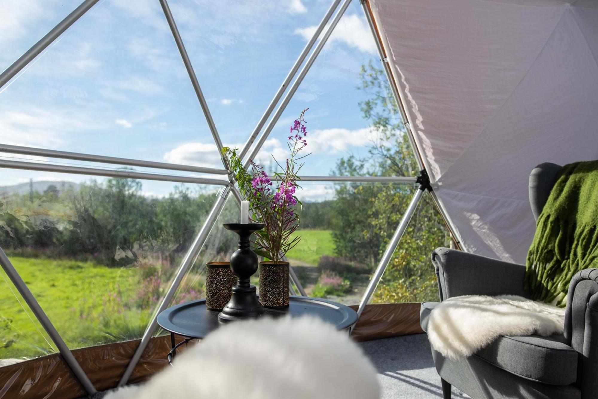 Aera - Glass Resort