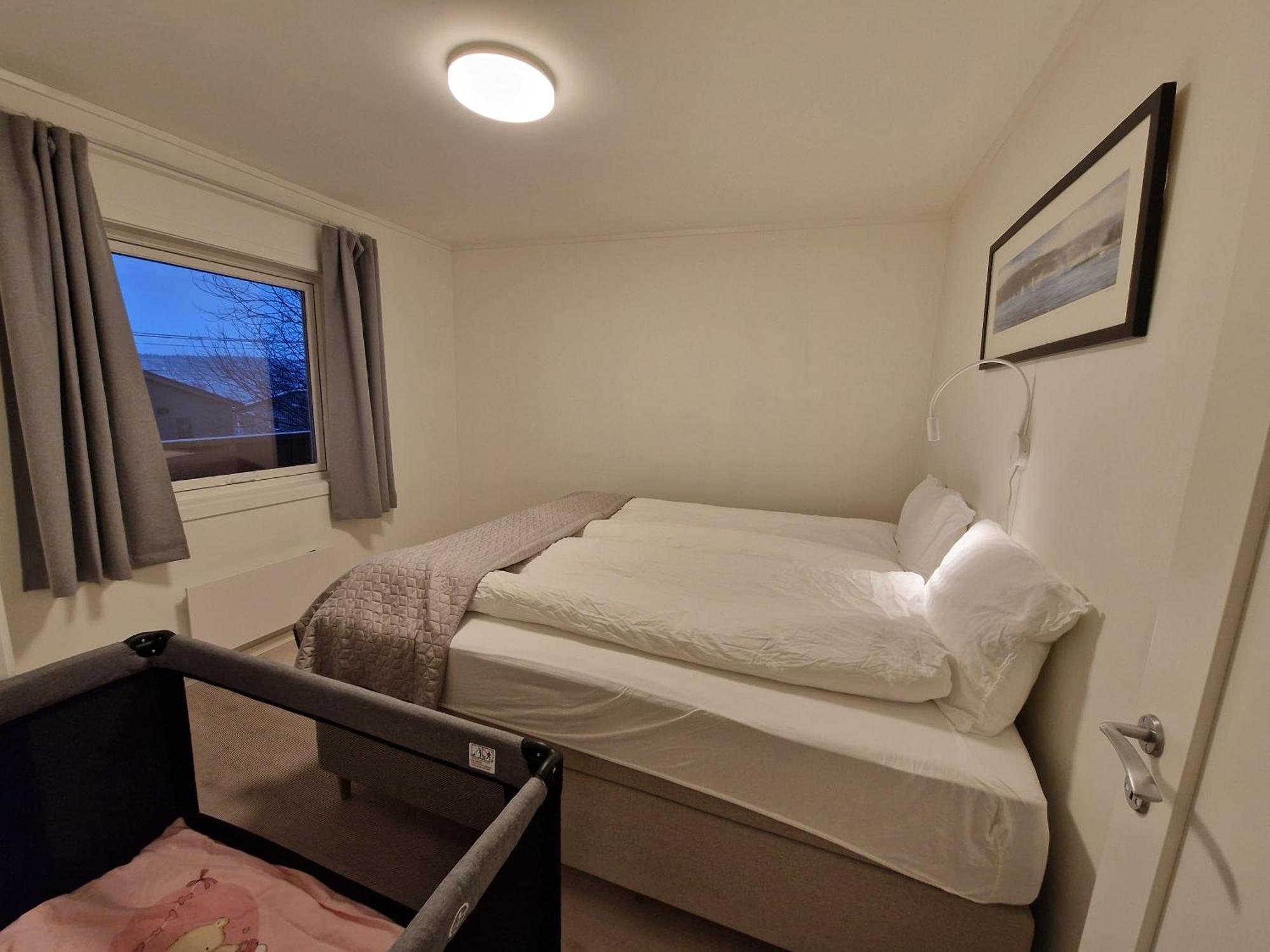 With Fantastic View And Parking Tromso