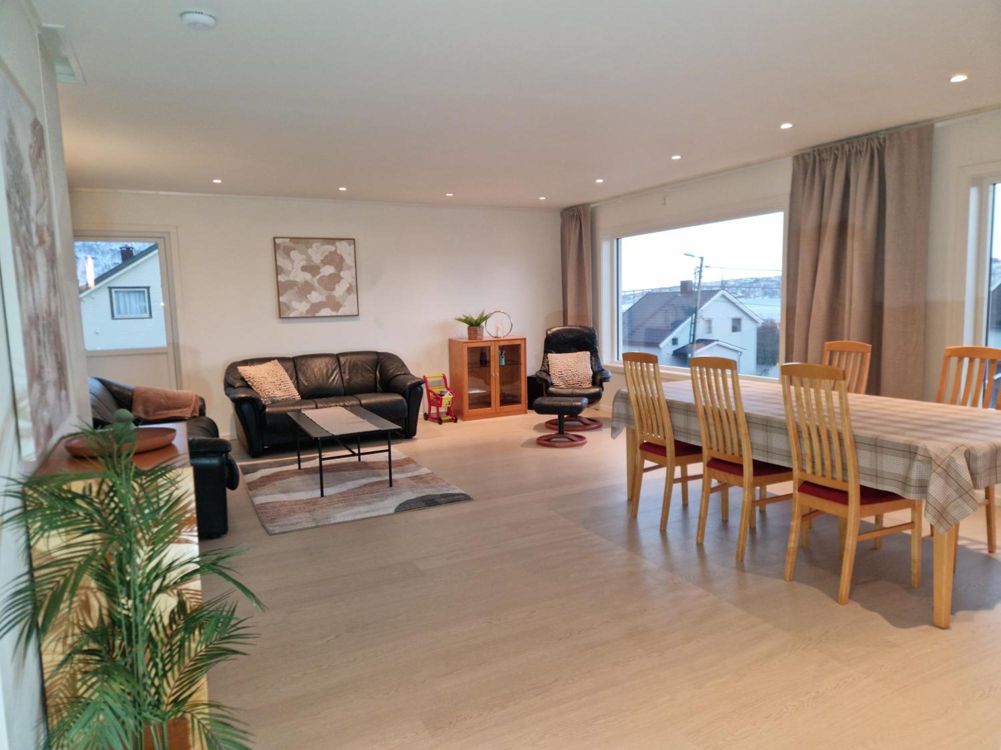 With Fantastic View And Parking Apartment