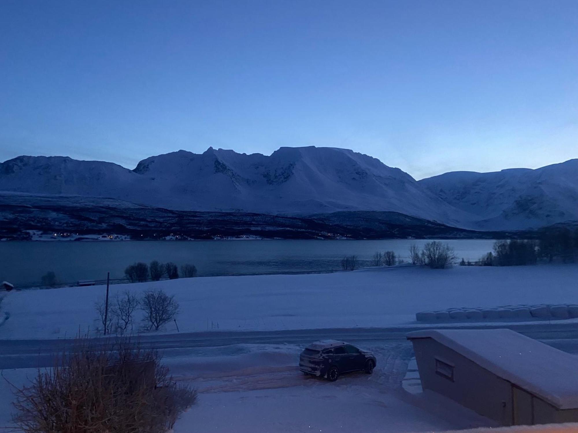 Holiday home Aurora House Under The Mountain *