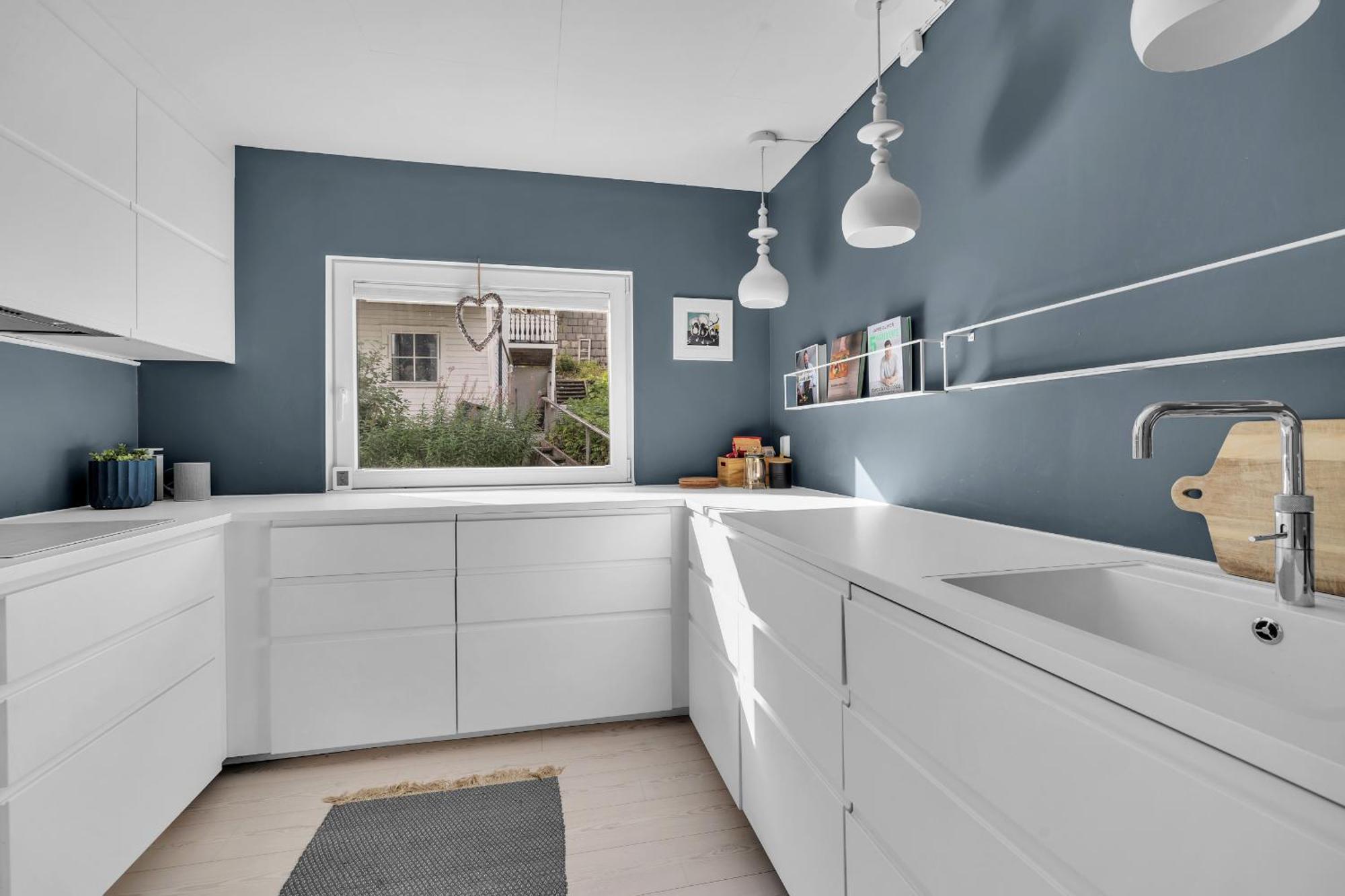 Modern Three-room Close To The Center *