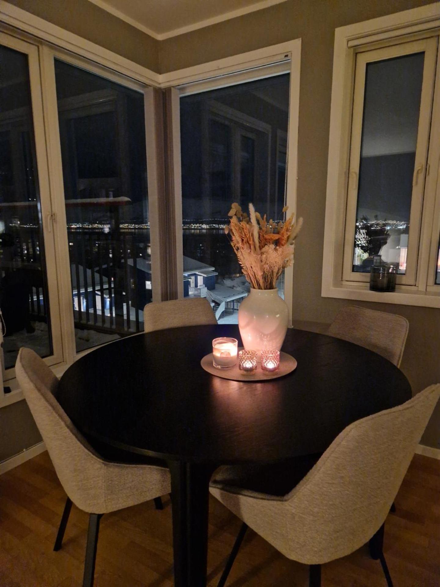 I Naerheten Av Telegrafbukta * Tromso