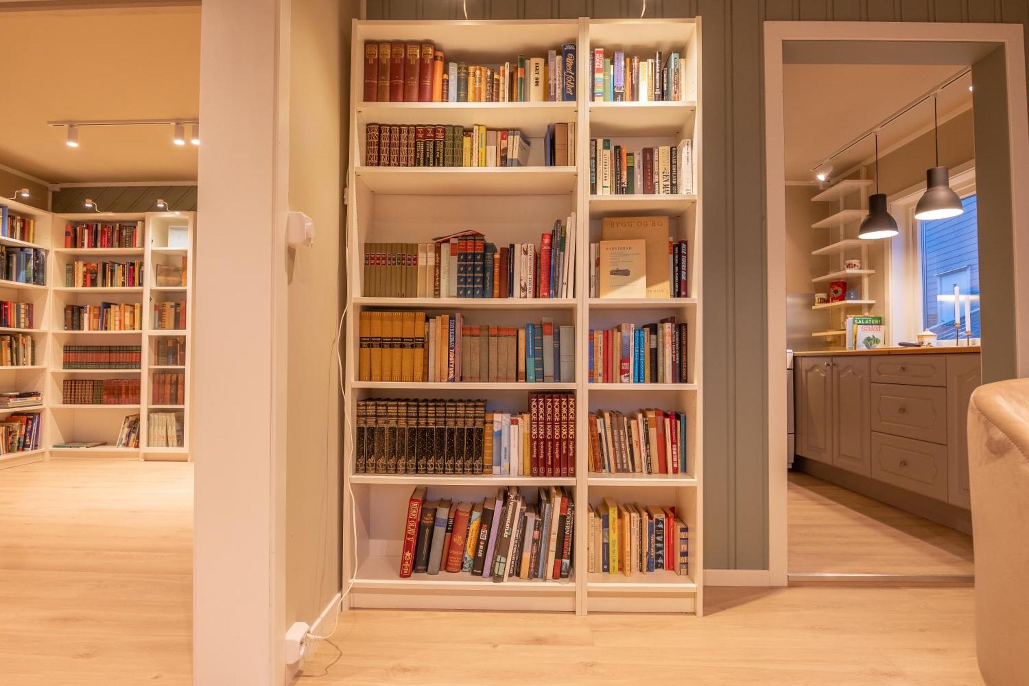 Cozy And Spacious In Centre