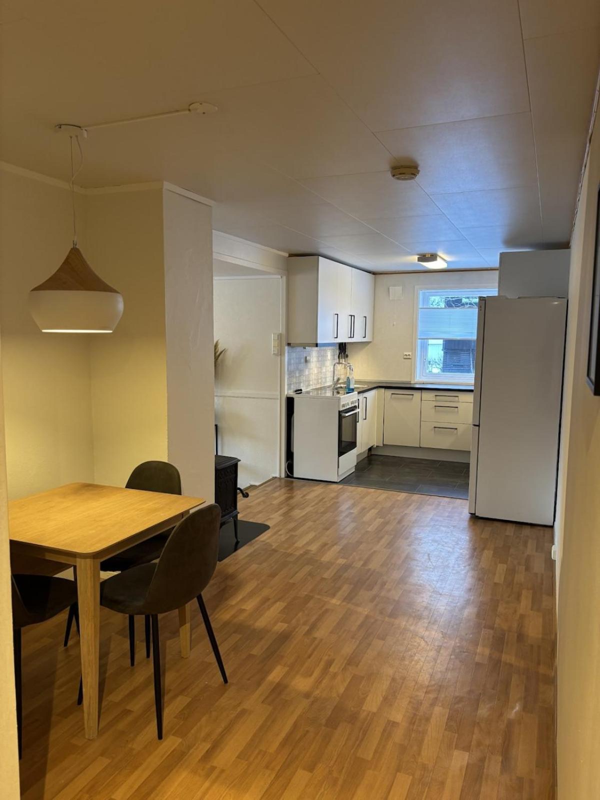 Big With Free Parking Apartment