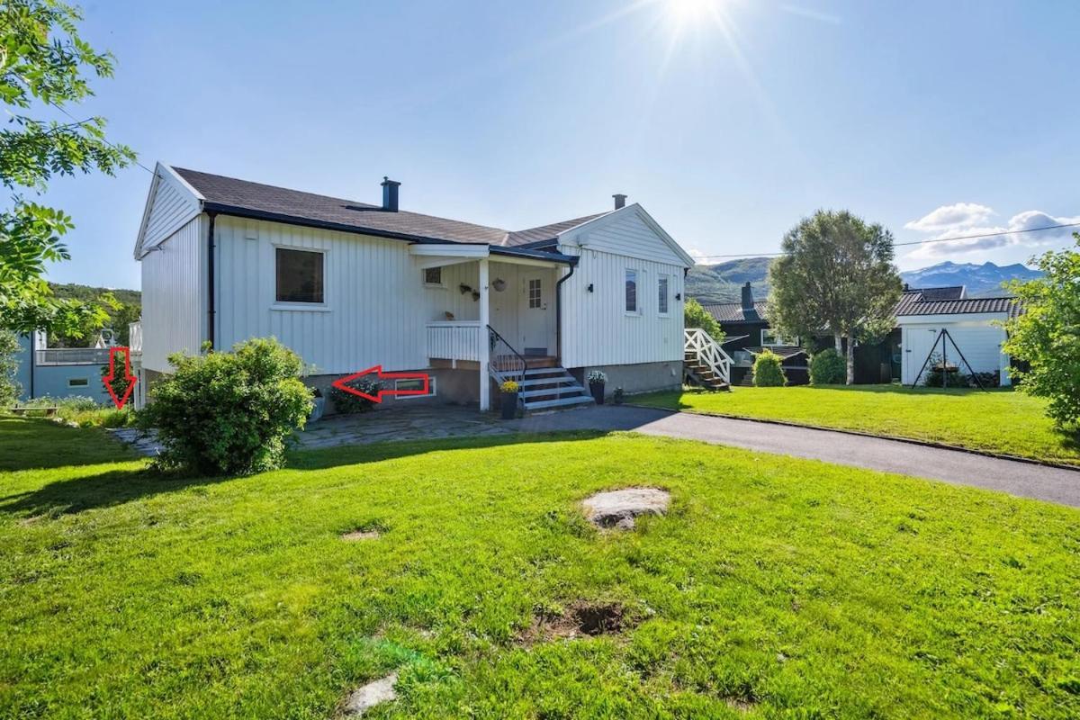 Big With Free Parking Apartment
