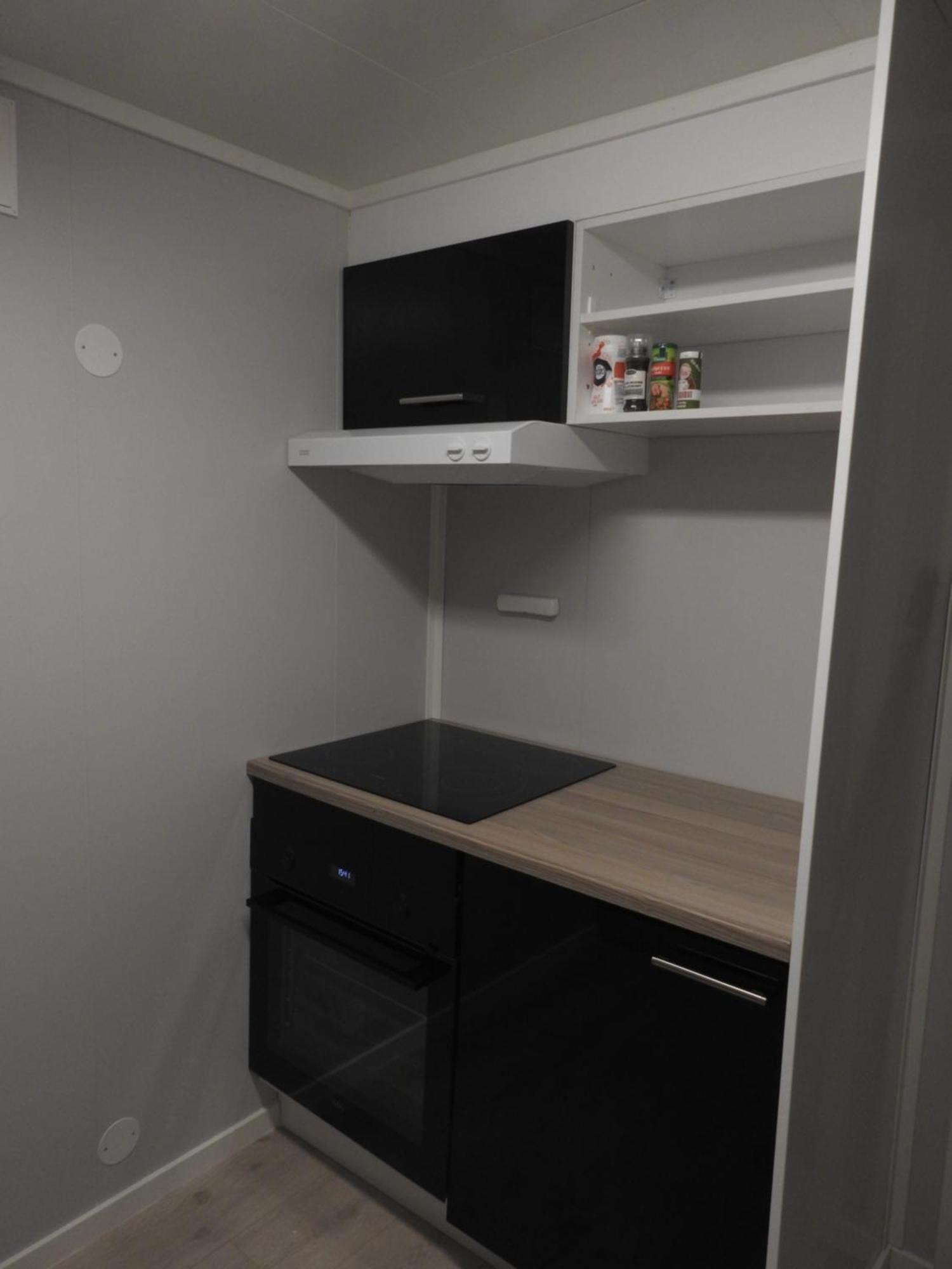 Apartment & Spaceous