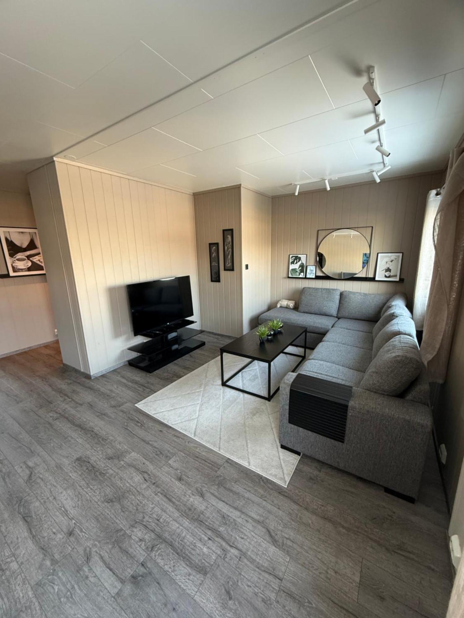 Alfheim Apartment, Central, Free Parking, Free Wifi Apartment Tromso