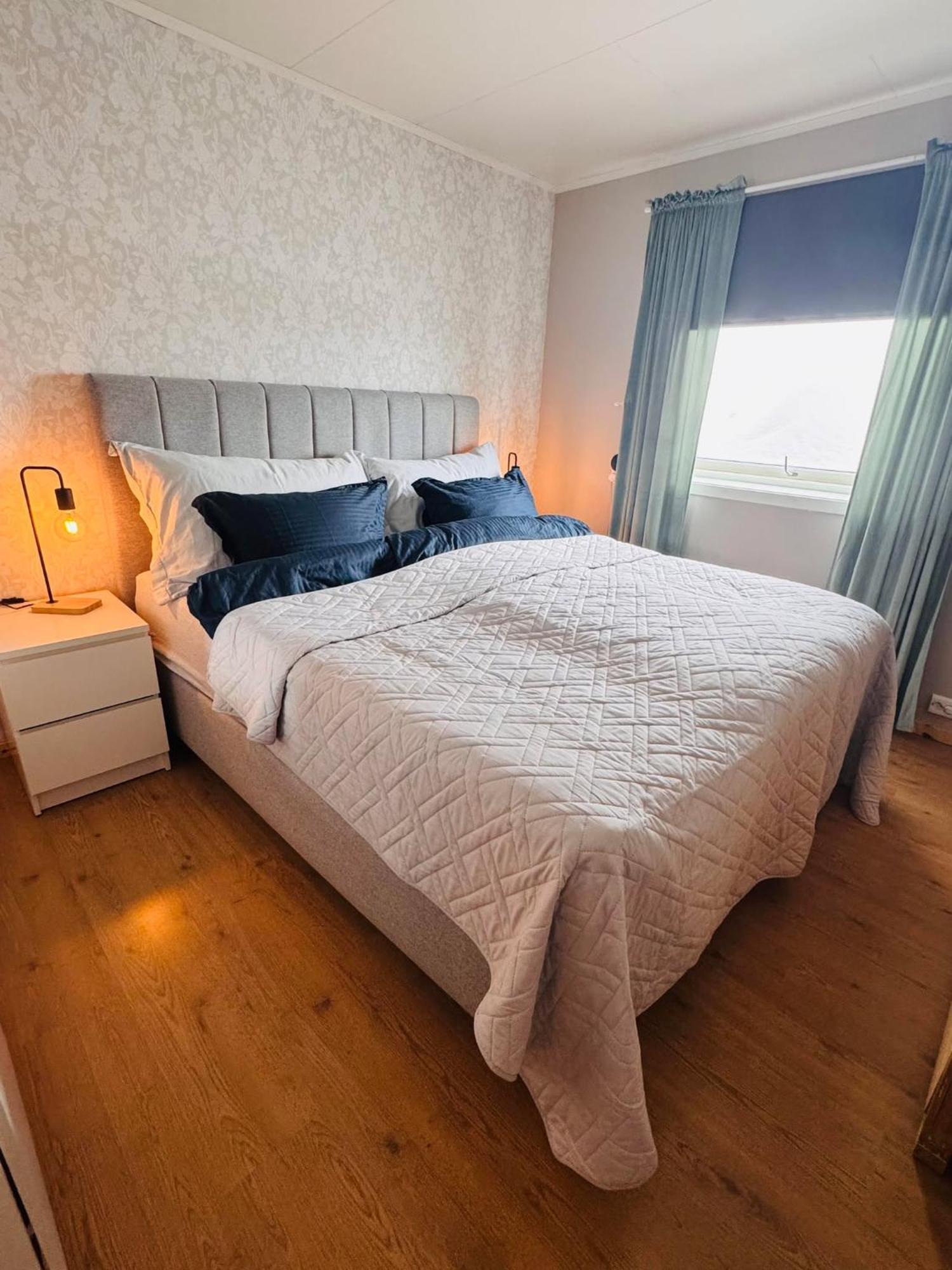 Appartement Modern 2 Bedroom Luxury King Bed, New Queen Bed, Free Parking, Perfect For Aurora Hunting And Exploring Kvaloya, Tromso, And Surrounding Islands Year-round Tromsø