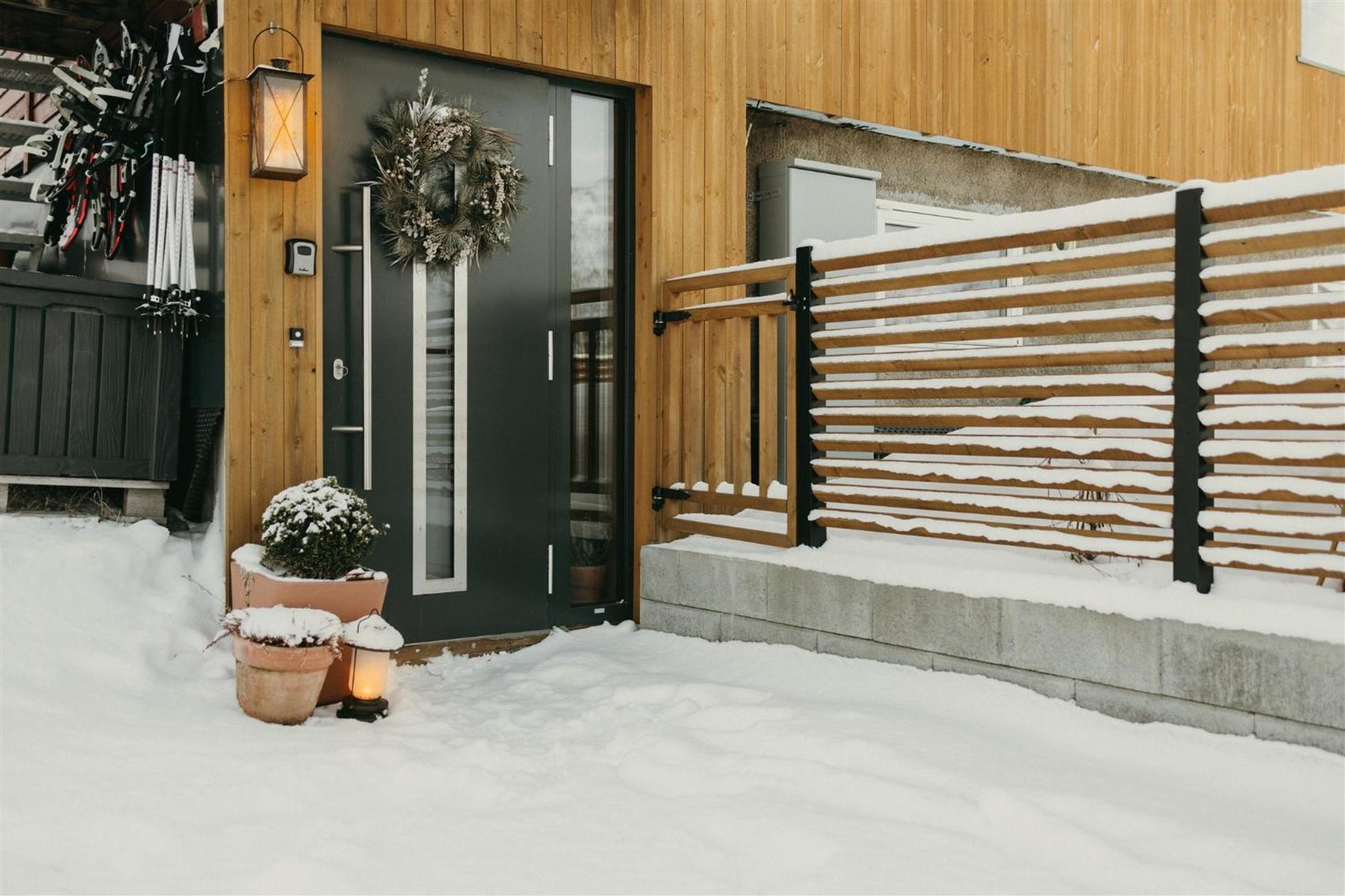 Cozy Fjord Retreat With Firepit And Activities *