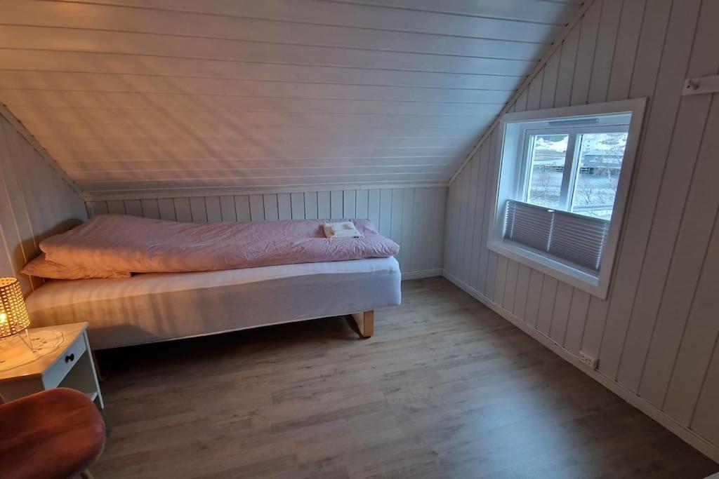 Holiday home Enebolig I Tromso
