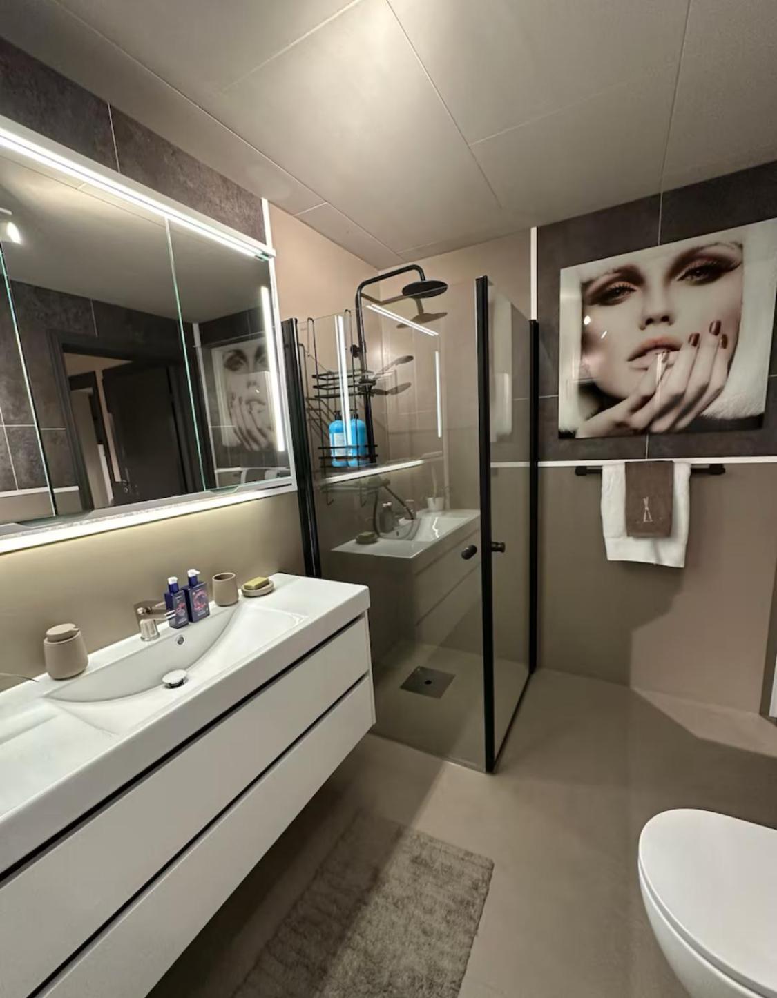 Apartment Vakker Og Romslig Pa Kvaloysletta Tromsø