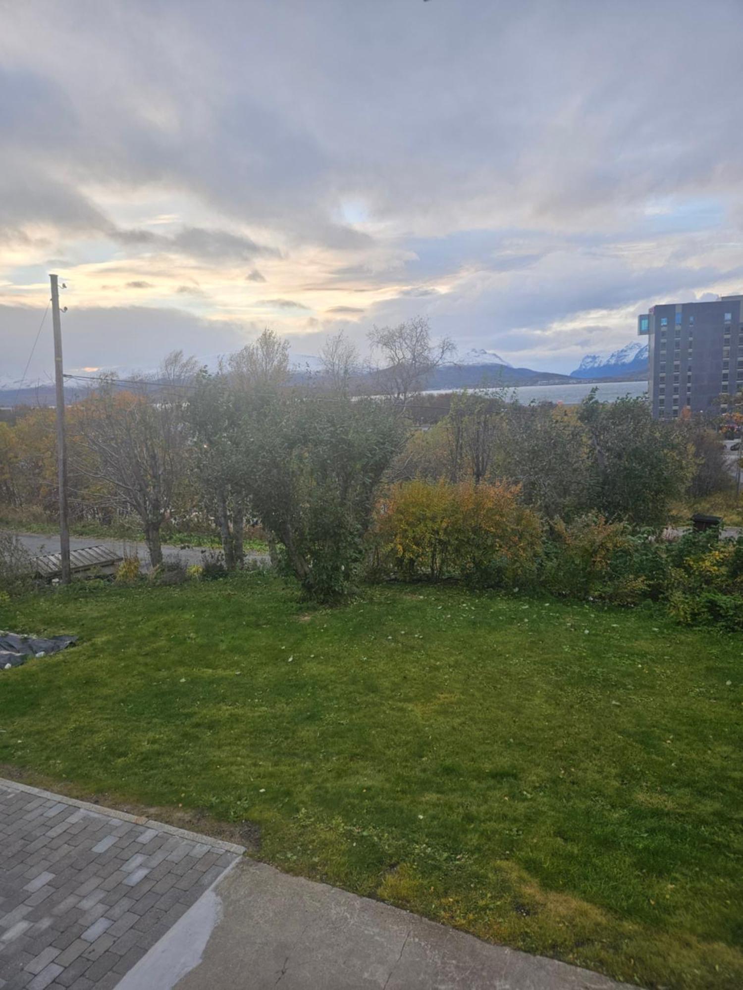 Small Cozy 3 Bed Apartment Tromsø