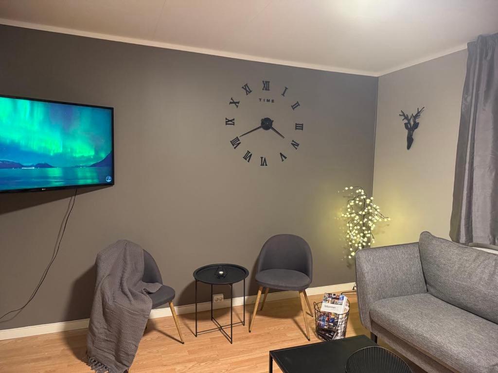 Cozy - Free Parking & Wi-fi Apartment