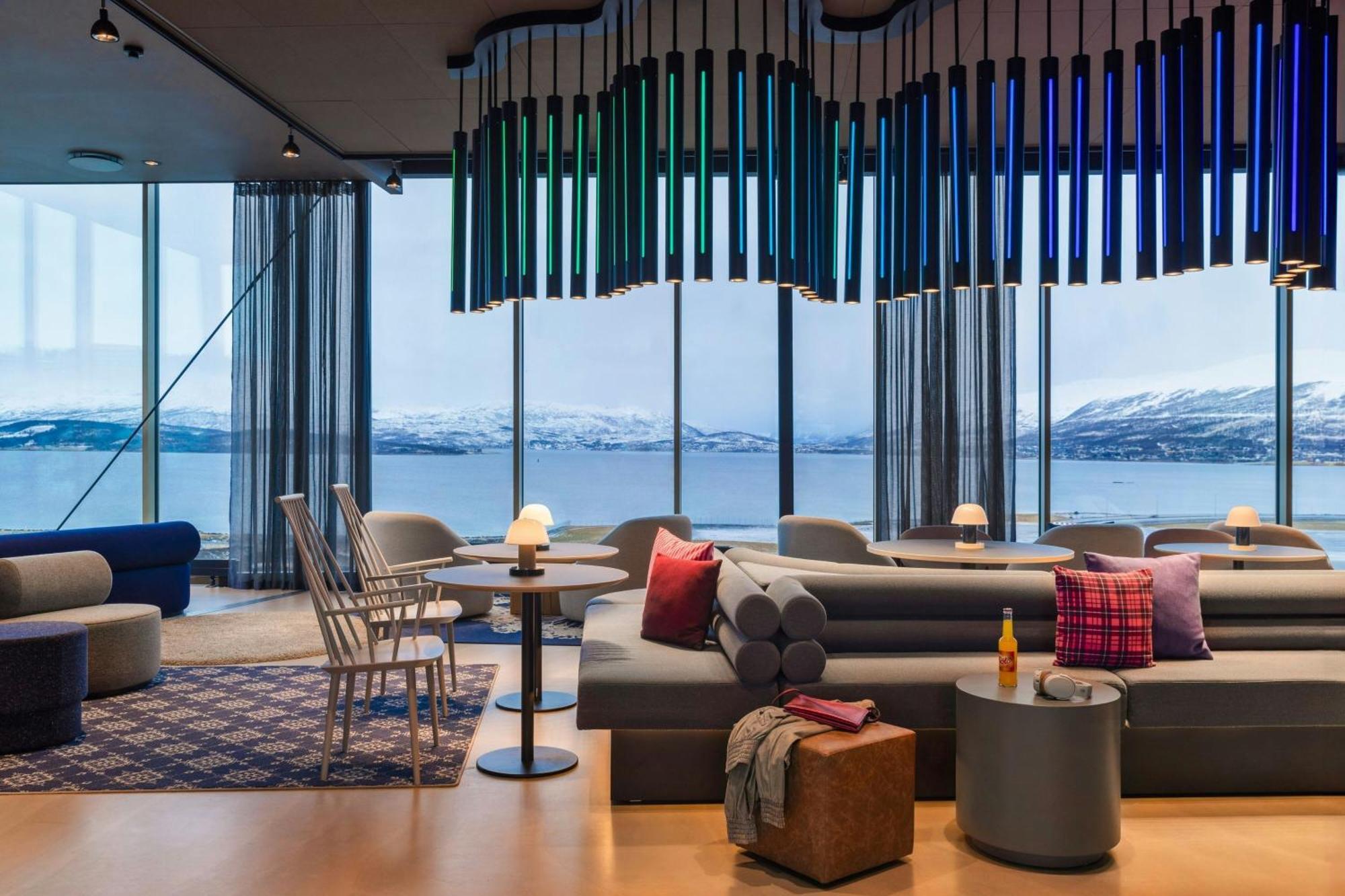 Moxy 4*