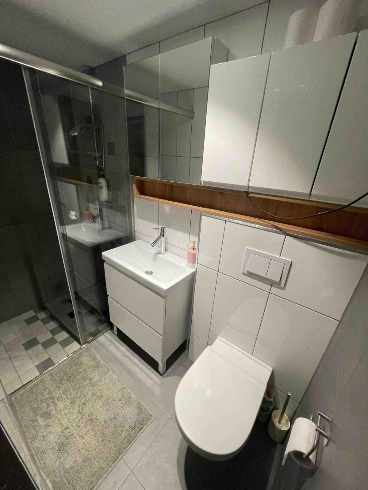 Cozy With 2 Bedrooms