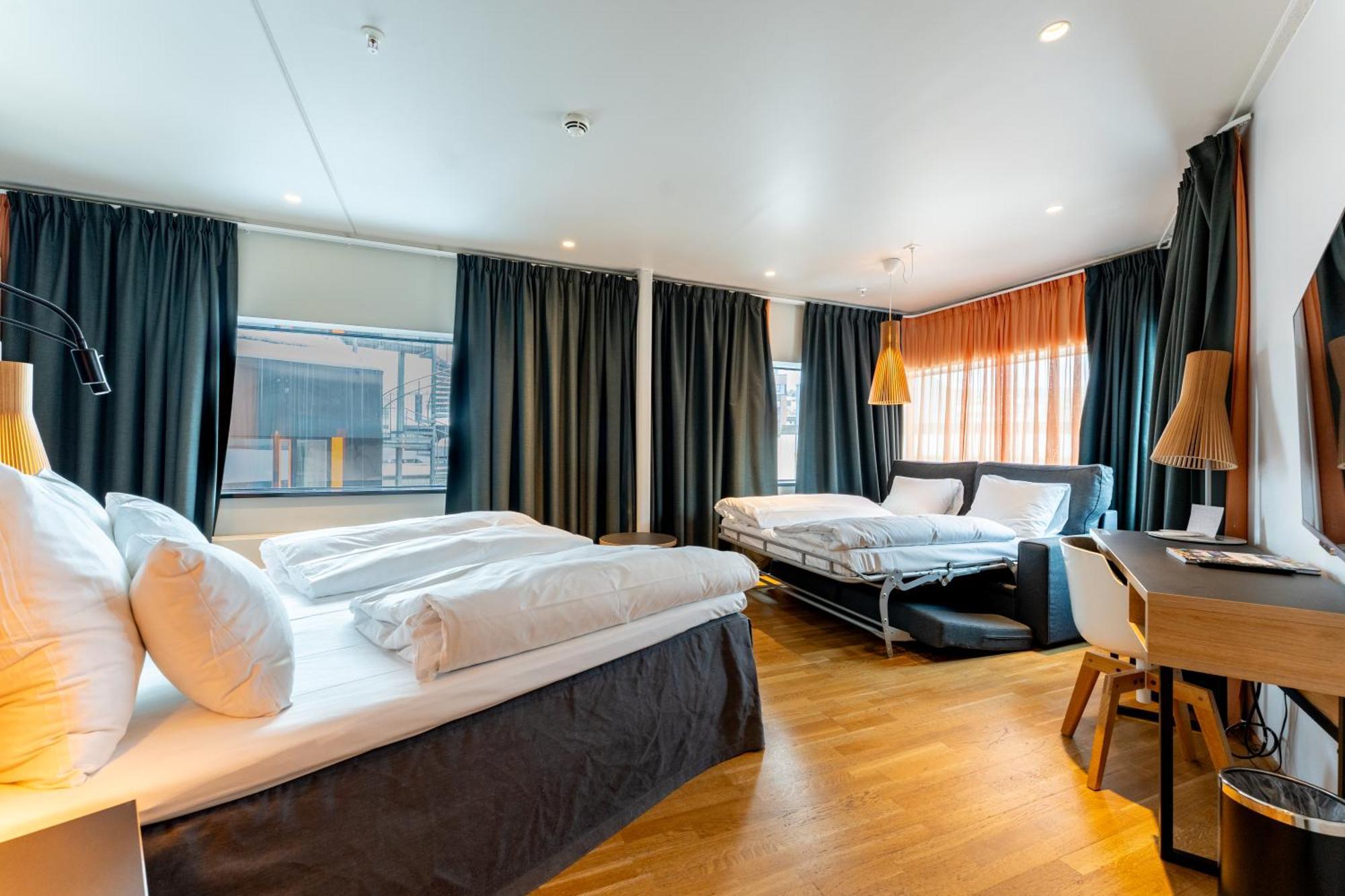Clarion The Edge 4*