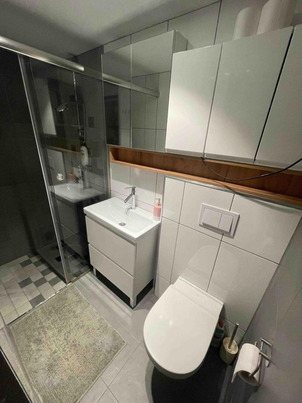 Cozy With 2 Bedrooms Apartment Tromso