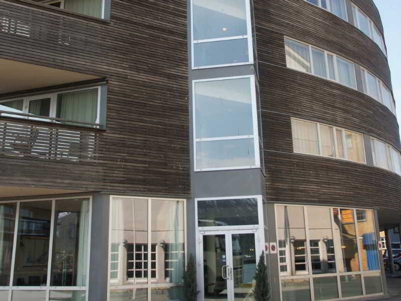 Aurora 4*