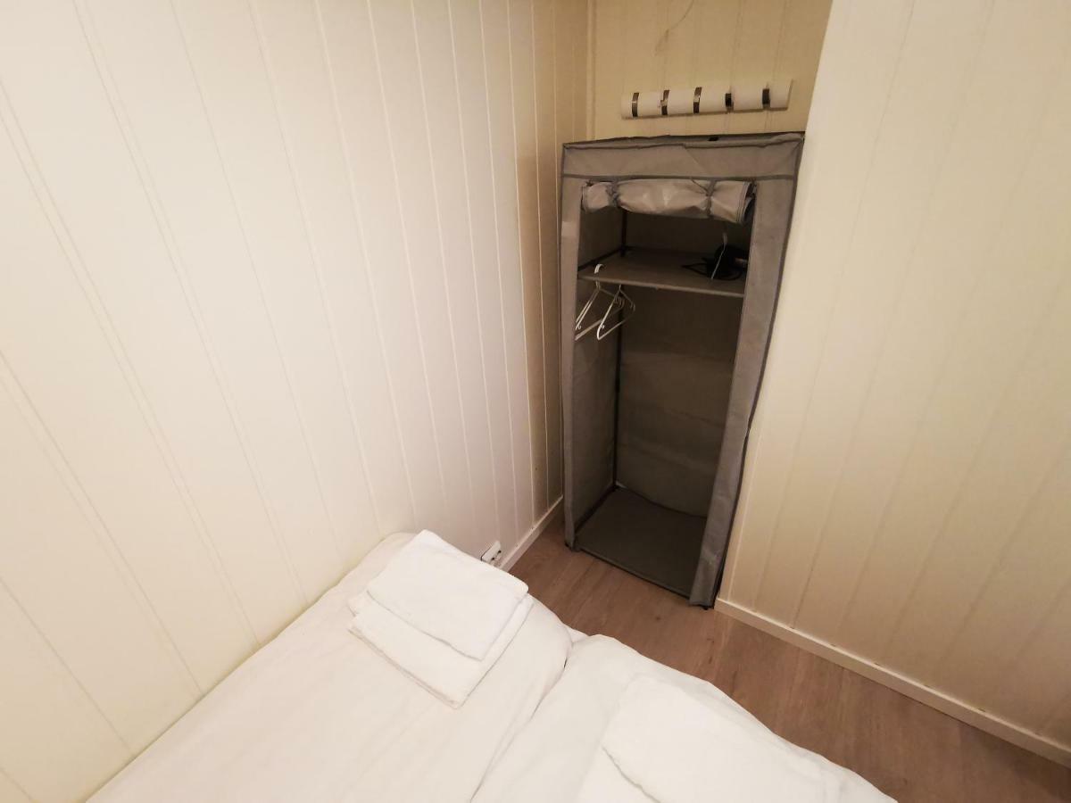 Skarvegen Studioapartment - Part Of A Private Family Apartment *