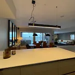Modern And Sentral Home - Close To Centrum And Nature