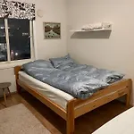 By The Sea. Hybel/Room In South Of Troms Central