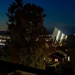 Moderne Sentral Villa Med Fantastisk Utsikt Over Byen