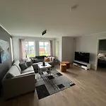 Nice And Warm Apartment With Free Parking