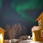 Cosy Home - Balcony With Aurora View