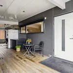 Luxurious Apartment Close To City Centre