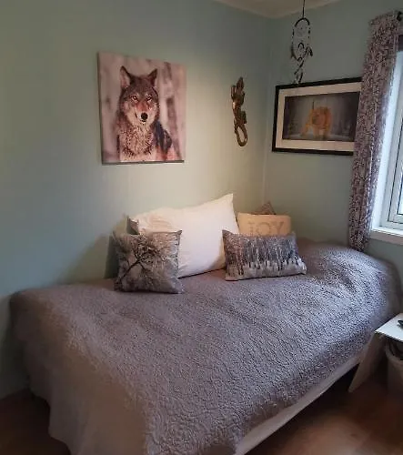 Central And Cozy Room