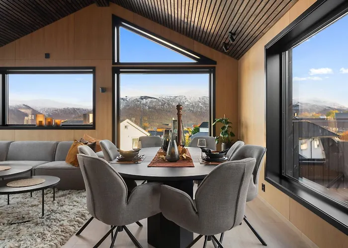 Arctic Seasons Villa Panorama ! Experience Luxury & Incredible Views At The Top Of Tromso