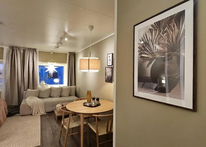 Supercentral City Apartment Eik
