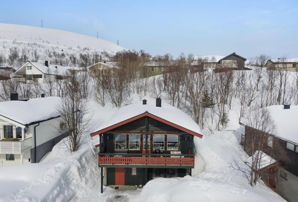 Fully Equipped With Parking For Families, Groups Or Business - 6 People Holiday home