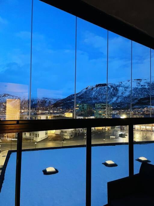 New Magnificent View Near The Centre Tromsø