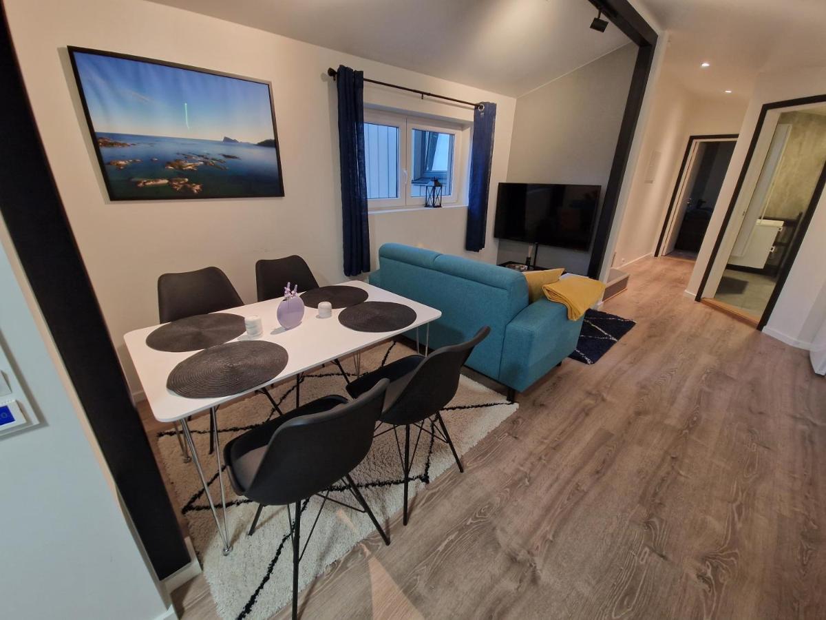 Northern Living 1 With Shared Bathroom