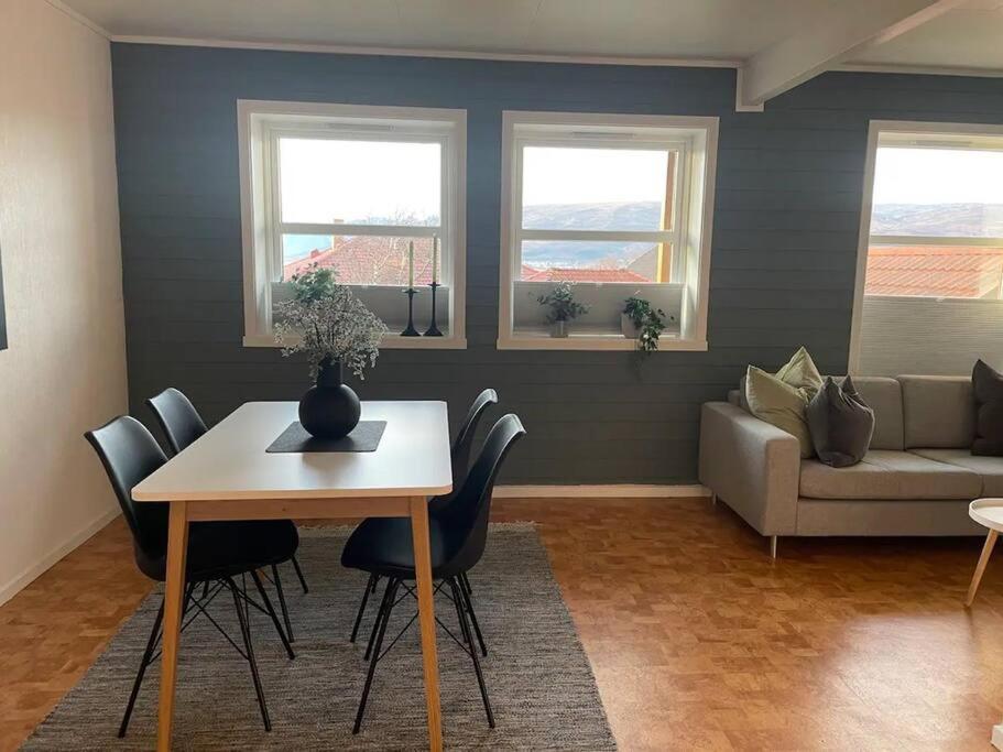 I Rolig Gate Med Utsikt Og Gratis Parkering Apartment