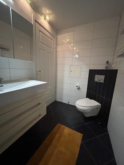 Sentrums Med Balkong Apartment